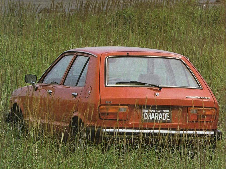  Daihatsu Charade 1981 года  (фото 2 из 3)